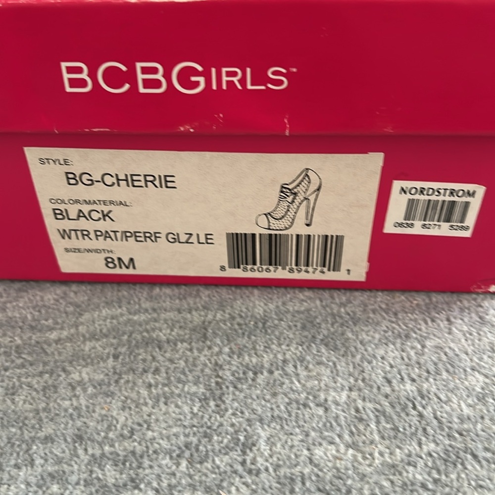 BCBGirls Cherie Black 4 In.‎ Heeled Boots Women 8M Leather Upper Perforated Zip - Picture 12 of 12